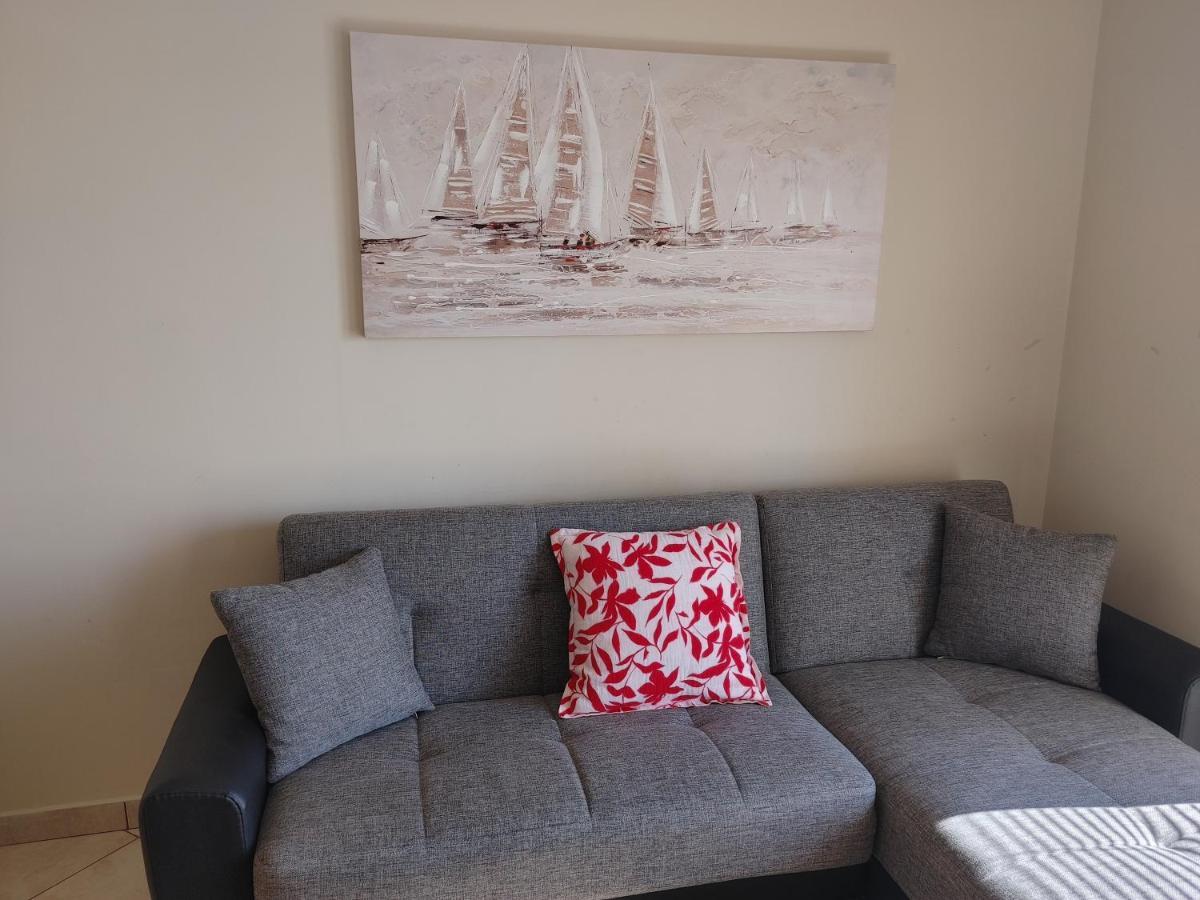 Villa Kata Apartments ซาดาร์ ภายนอก รูปภาพ